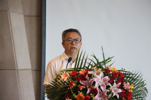 自治區(qū)市場監(jiān)管局協(xié)調應急處處長凌紫毅致詞